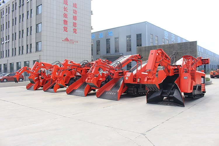 隧洞扒渣機(jī).jpg 隧洞扒渣機(jī).jpg